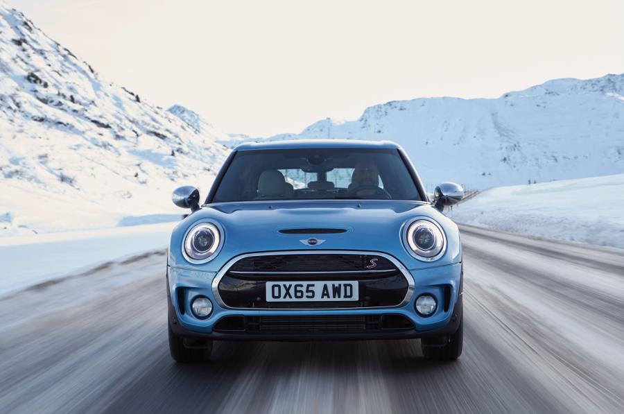  Mini Cooper S Clubman ALL4 2016 года  (фото 2 из 37)